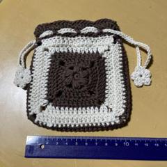 ハンドメイド　編み物　巾着袋　(小物入れ)