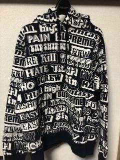 【最強コラボ】シュプリーム×ヒステリックグラマー　即完売　入手困難　パーカー　L Size【S】 SUPREME シュプリーム × HYSTERIC GLAMOUR 24AW