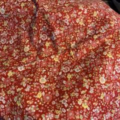 小花柄　布生地　赤　ハンドメイド