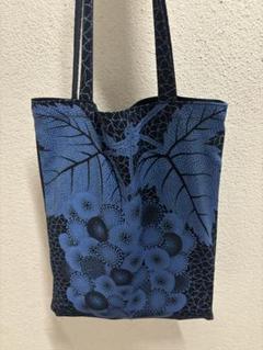 驚きの値段での商品をすべて 草間彌生 松本市美術館限定 メルカリ - トートバッグ 葡萄 その他