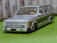 ★1/64 トミカサイズ　ジープ　チェロキー改深リム、ローダウン