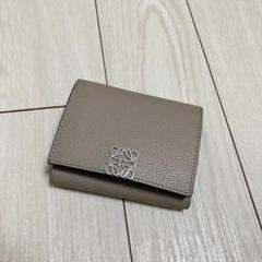 LOEWE ロエベ　アナグラム　三つ折り財布　破損 LOEWE ロエベ 三つ折り財布 ANAGRAM TRIFOLD 6 アナグラム