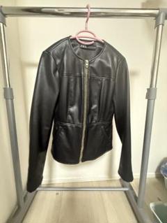 【未使用】ZARA WOMAN 黒 本革ライダースジャケット XS(24) 楽天市場】zara ライダース（レディースファッション）の通販