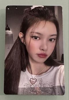 【公式】ILLIT bomb ユナ weverse ラキドロ トレカ