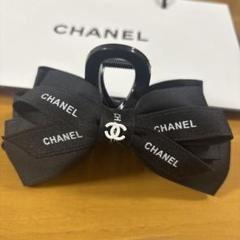 CHANEL ブラック リボン型ヘアクリップ