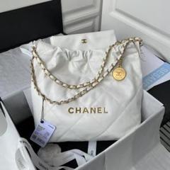 CHANEL ホワイト ショルダーバッグ