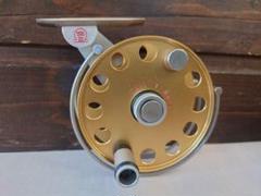 Ari t Hart Fly Reels Design | MONDIAL.TOKYO