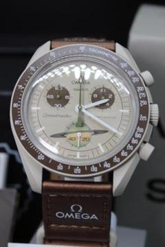 なたゆた美品！オメガ　スピードマスター　スウォッチ　ミッショントゥサターン Amazon | OMEGA × SWATCH ラッピング付き Mission to Saturn