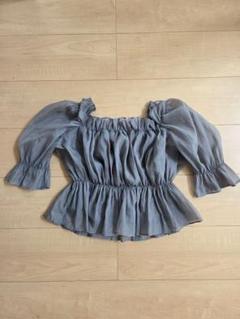 オフショルダーフリル ショート丈
