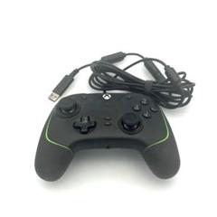 RAZER Wolverine V2 有線ゲーミングコントローラー