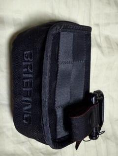 【極美品】BRIEFING ブラックカモ柄　ヘッドカバー&ショルダーベルト BRIEFING ブリーフィング ニュー ボール ホルダー [ウッドランド
