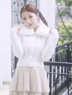 新品タグ付き♡ミストレアス♡三上悠亜♡フラワーカーディガン♡グレー 新品タグ付き♡ミストレアス♡三上悠亜♡フラワーカーディガン