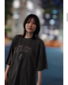 櫻坂46 的野美青着用unrelaxing古着加工Tシャツ Unrelaxing【M】古着加工Tシャツ 櫻坂46 的野美青着 - メルカリ