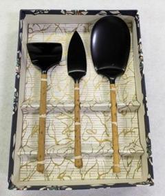 茶道具　茶器】炉用　黒味　六本組　灰匙　灰さじ　灰押さえ　灰ならし　風炉道具 Amazon.co.jp: 茶道具 炭道具『風炉用 灰匙（五本組）黒』炭手前