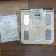 2025年最新】omron 体脂肪計・体組成計の人気アイテム - メルカリ
