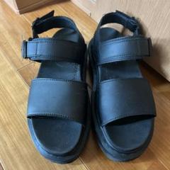 Dr.マーチン　黒　のスポーツサンダル　厚底バックル式24センチ