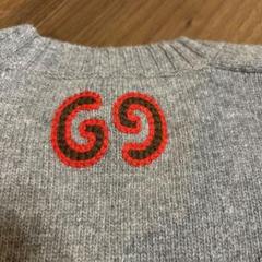 【美品】GUCCI グッチ グレー ロゴ入りカーディガン 5歳 美品】GUCCI グッチ グレー ロゴ入りカーディガン 5歳 - メルカリ