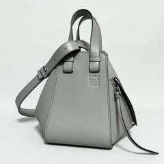 LOEWE / ハンモックコンパクト パールグレー ソフトグレインカーフ