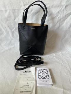 お値下げ❗️美品❗️LOEWE ロエベ　ブラックレザー　ハンドバッグ 楽天市場】ロエベ LOEWE スクイーズバック レザー ハンドバッグ