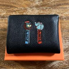 美品 イアパピヨネ PEZ 刺繍 二つ折り財布 CIRCUS ZOO イアパピヨネ PEZ 刺繍 二つ折り財布 CIRCUS ZOO コラボ 黒