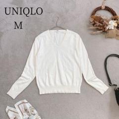 ソバ（5点） UNIQLO（ユニクロ）の「コットンカシミヤVネックセーター(長袖