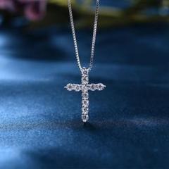 人気商品♡　シンプル　シルバー　ネックレス　十字架　ストーン　チェーン　高級感