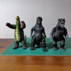 昭和レトロ　初期版　1983年製　メカゴジラ　ソフビ？　約20cm 昭和レトロ 初期版 1983年製 メカゴジラ ソフビ？ 約20cm - メルカリ