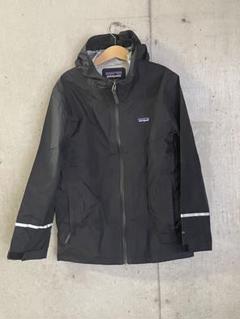 美品　Patagonia 黒 トレントレインジャケット　　パタゴニア　キッズL 2025年最新】パタゴニア レインウェア キッズの人気アイテム