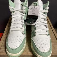 Nike DV143-300 ハイカットスニーカー ホワイト/グリーン