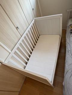 IKEA SUNDVIK ベビーベッド ホワイト　マットレス付