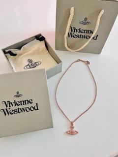 Vivienne Westwoodのピンクゴールドネックレス