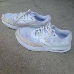 Nike Air Max ホワイト スニーカー