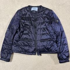 『極美品』PRADA プラダ　ダウンジャケット　ハイブリッド　ネイビー　半袖 極美品』PRADA プラダ ダウンジャケット ハイブリッド ネイビー 半袖