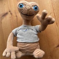 ユニバーサル・スタジオ・ジャパンのE.T のぬいぐるみ二つまとめ売りです！ ユニバーサルスタジオジャパン E.T. ぬいぐるみ - メルカリ