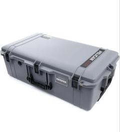 【未使用】PELICAN AIR 1615 ペリカンケース シルバー Pelican 1615 Air Case, Silver with Lime Green Handles & Latches