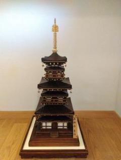 木製 薬師寺東塔模型 専用ケース付き 完成品 薬師寺 東塔 木製模型 高さ約60cm ガラスケース - メルカリ