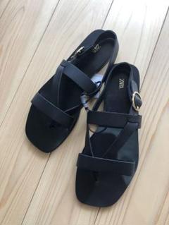 ★値下げ★新品　¥7590 完売　ZARA ブラック トングサンダル　37