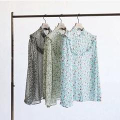 IENA - IENA LA BOUCLE  フラワープリント　タック襟　ブラウス IENA LA BOUCLE（イエナラブークル）の「IENA LA BOUCLE