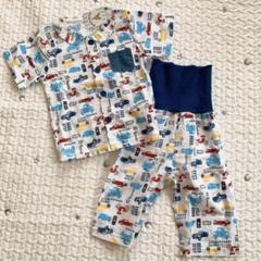 ❤️即日発送❤️ パジャマ　車　ボタン　セットアップ　キッズ　ベビー　夏半袖