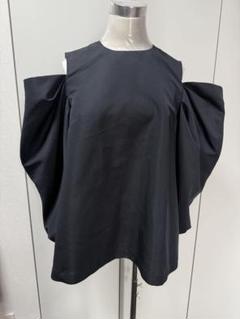 2024SS】Heveカットオフショルダーブラウス アイボリー - メルカリ