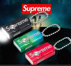 Supreme シュプリーム ミニキーチェーンライト LEDライトステッカー付 楽天市場】supreme ライト キーホルダー（バッグ・小物