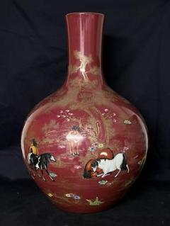 中国 骨董【大清乾龍年製】赤釉金彩草花紋馬図天球瓶 中国 骨董【大清乾龍年製】赤釉金彩草花紋馬図天球瓶 - メルカリ