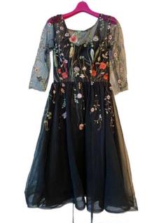 新品　花柄刺繍シースルーワンピースドレスブラックMのサムネイル
