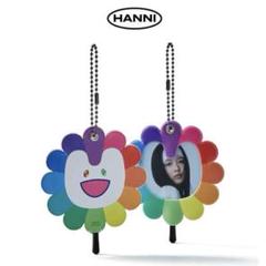 NewJeans x MURAKAMI FAN KEYRING – LINE FRIENDS SQUARE