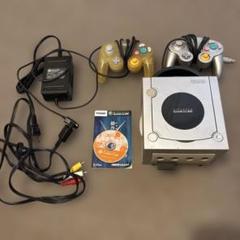 Nintendo GameCube 本体とコントローラー2つ ゲームソフト