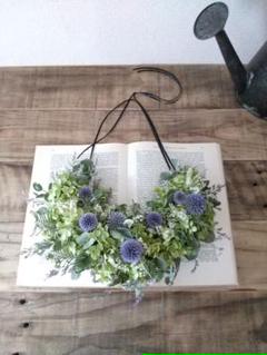 アナベルと瑠璃玉あざみのクレッセントリース 【期間限定販売】