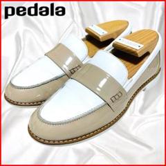 【pedara】ペダラ コンビレザー ローファー エナメル 幅広 軽量 ホワイト pedara】ペダラ コンビレザー ローファー エナメル 幅広 軽量