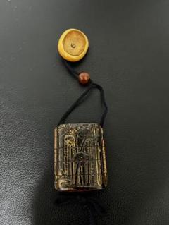 江戸　印籠 木彫り　置物　古美術品　 細密細工　骨董　アンティーク　彫刻 黄楊 江戸 印籠 木彫り 置物 古美術品 細密細工 骨董 アンティーク