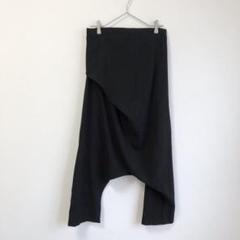 美品 antiqua アンティカ 変形サルエルパンツ ブラック F さらっと上質