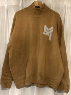 【極美品】メゾンキツネ　タートルネック　ワンポイント　グリーン　L MAISON KITSUNE' - MAISON KITSUNE ワッペン ウール